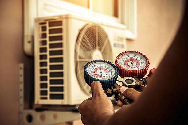 Professional Hvac technician working in Kingston, NJ